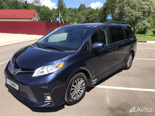 Toyota Sienna 3.5 AT, 2018, 16 000 км Toyota Sienna 3.5 AT, 2018, 16 000 км