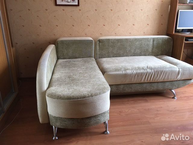 Диван