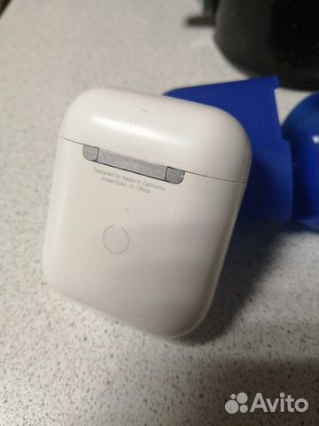 Кейс от Airpods 2 оригинальный