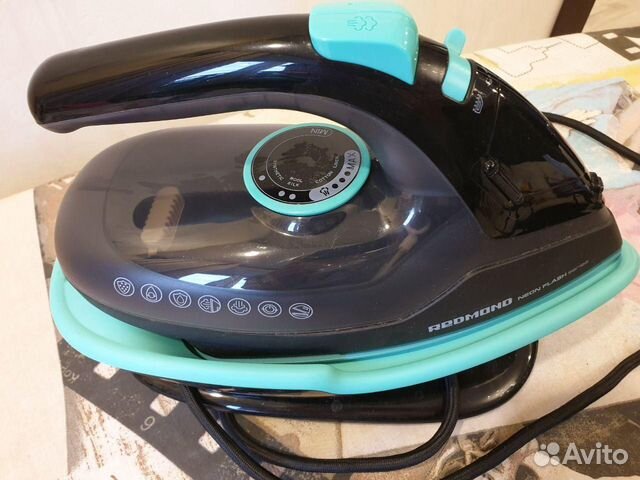 Беспроводной утюг redmond RI-C234