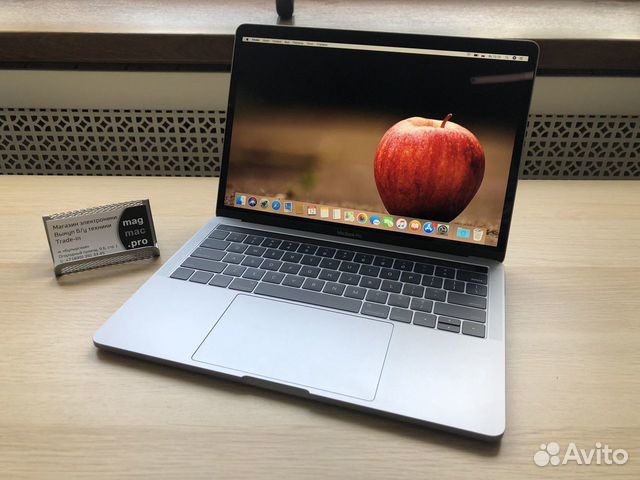 MacBook Pro 13 2017 (8/256Gb/i5 3.1) Touch Bar
