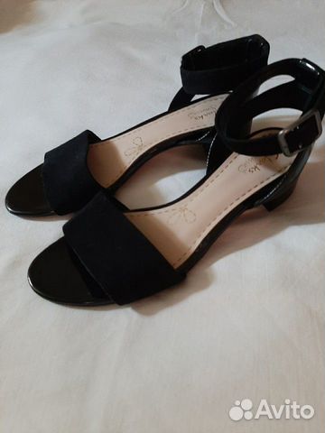 Босоножки Clarks новые 38 Босоножки Clarks новые 38