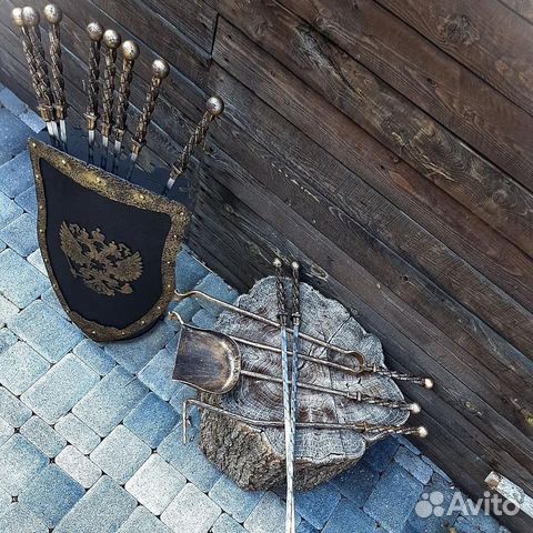 Подарочный щит с шампурами