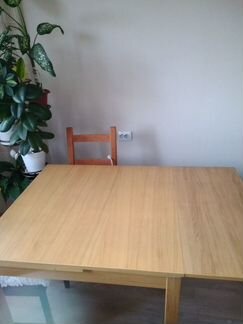 Стол Икеа бюрста