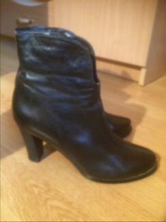 Кожаные ботильоны