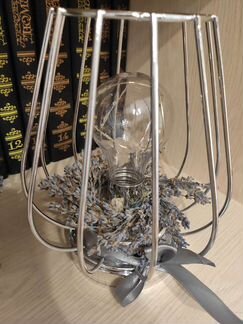 Светодиодный светильник с лавандой