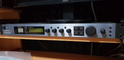 Вокальный процессор TC helicon VoiceWorks Plus