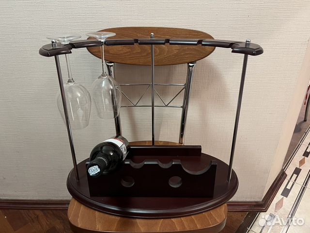 Подставка для бутылок и бокалов