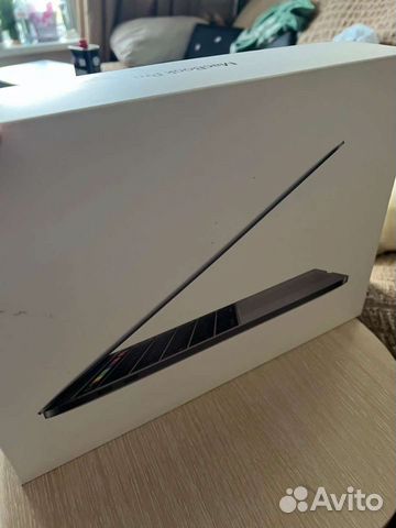 Macbook pro 13 2018 touch BAR
