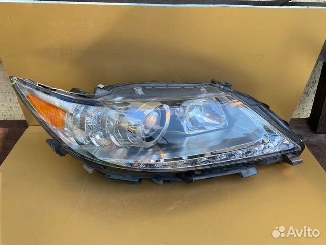 Фара ксеноновая правая Lexus Es250 2012-2015