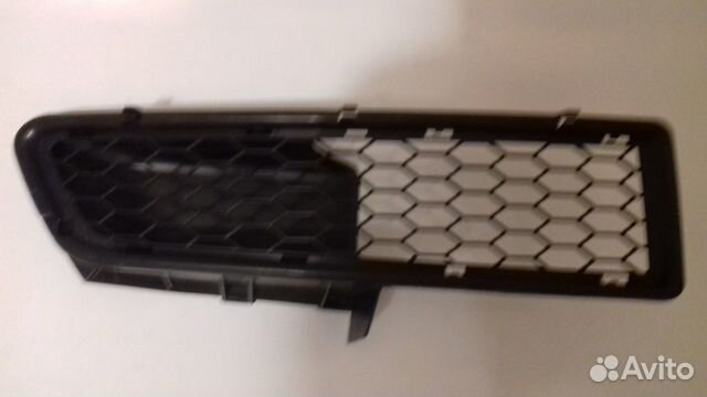 Renault Logan решетка переднего бампера