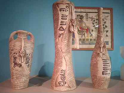 Коллекция египетских ваз