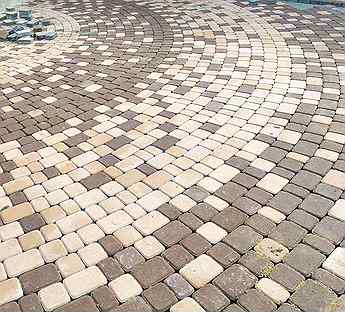 Брусчатка старый город серая. Вибропрессованная брусчатка старый город. Раскладка тротуарной плитки старый город. Плитка тротуарная старый город серая. Брусчатка брук старый город.