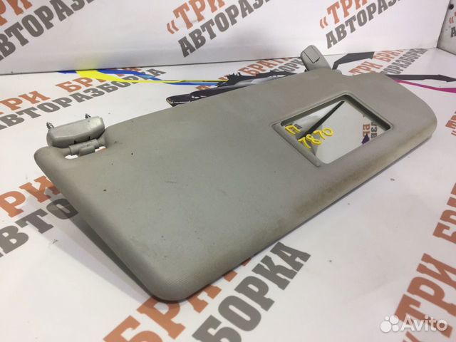 Шкода Фабия Козырёк солнцезащитный правый Прав