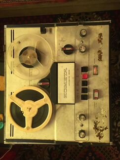 Катушечный магнитофон