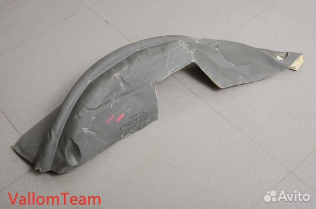 Лот Q52 Шумоизоляция крыла левая audi Q7