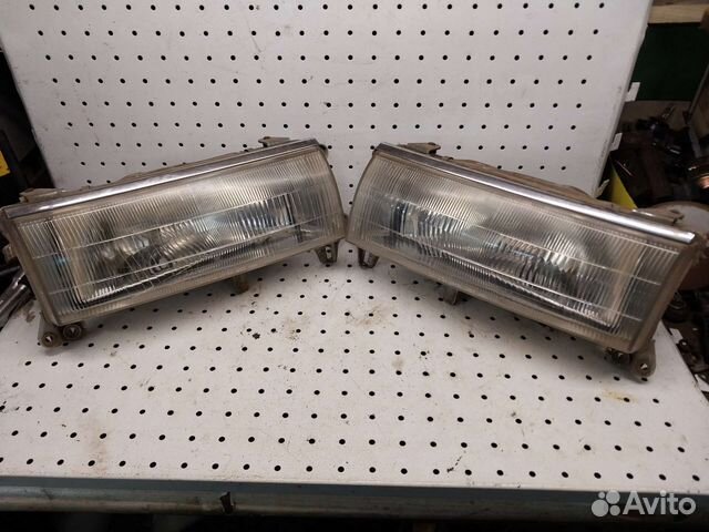 Фара L,r Toyota TownAce CR30 28-31 2203