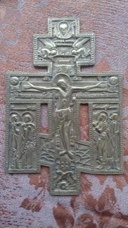 Крест Распятие Христово с предстоящими