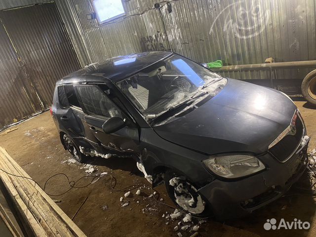 Разбирается на запчасти Skoda Fabia 2 2007-2015