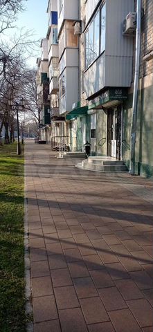 2-к. квартира, 42 м², 1/5 эт.