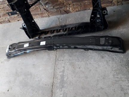 Усилитель перед бампера Renault Logan 2 Sandero 2