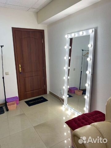 Изготовление гримерных зеркал и столов