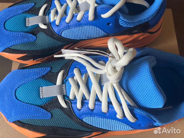 Yeezy 700 Bright Blue 38RU