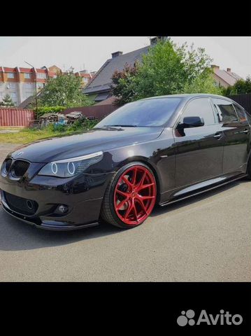 Бмв е60 Губа бампера и порогов