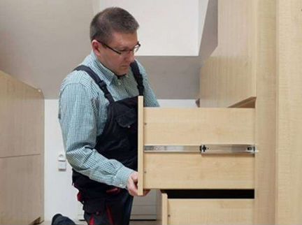 Сборка и установка мебели