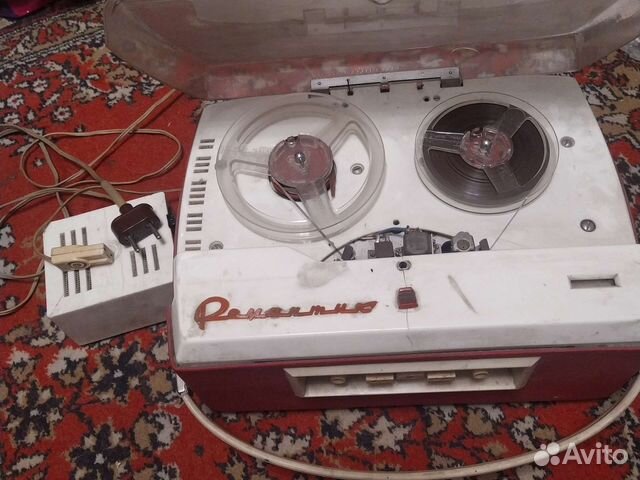 Катушечный магнитофон романтик 1962г