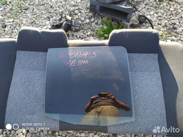 Стекло заднее правое Volkswagen Golf 3