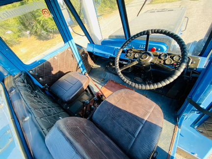 Трактор синий хтз Т150 в отличном состоянии - фотография № 9