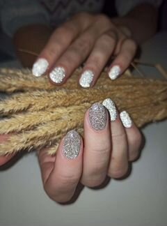 Маникюр/педикюр Большевиков