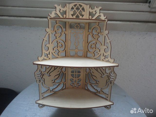 Угловая полка для икон 29,5см