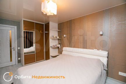 4-к. квартира, 85 м², 1/6 эт.