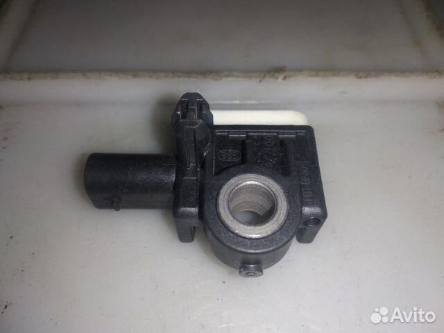 Датчик удара Audi A6 C6 caha 2010