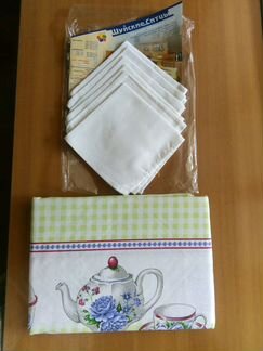 Скатерть новая 200*145 + 6 салфеток 35*35