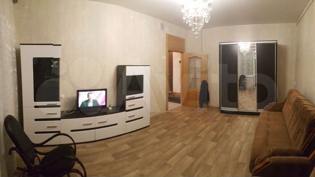 Город губкин белинского 17 фото дома. Авито королев снять квартиру на длительный срок. Красных партизан 42 сыктывкар фото. Квартиры 1 комнатные в пензе. Перестановка мебели в комнате.