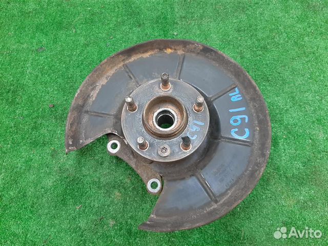 Кулак задний левый Ford Kuga CBV 2011