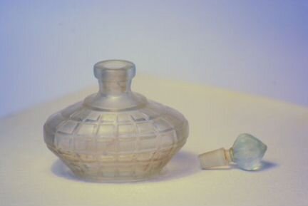 Флакон от винтажных духов 