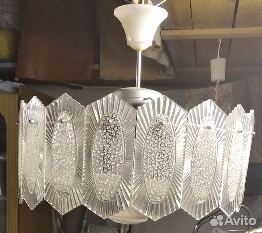 Люстра 4-х ламповая б\у