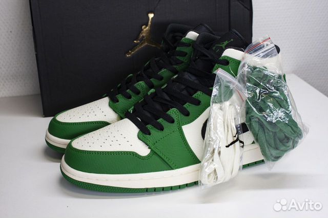 Nike Air Jordan 1 Mid 'Pine Green'