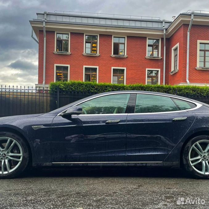 Тесла авито. Тесла в голубом цвете. Тесла авито. Тесла авито. Тесла авито.