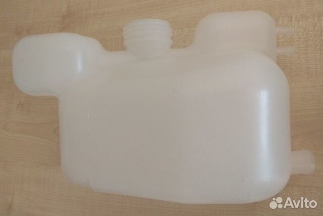 Бачек расширительный для ваз 2110-2112