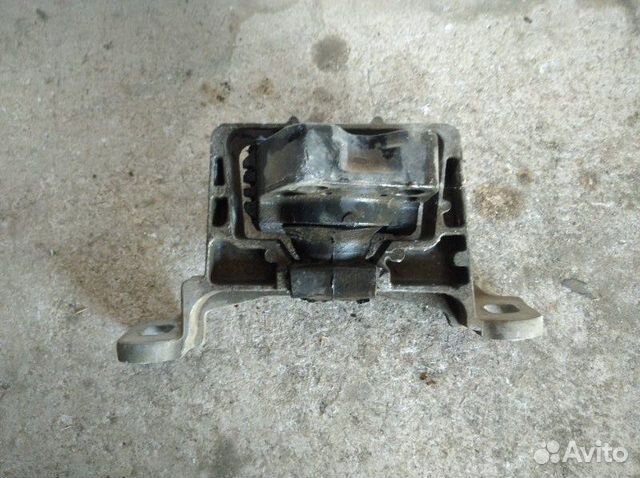 Подушка двигателя правая Volvo S40 2 1.6 2004-2012