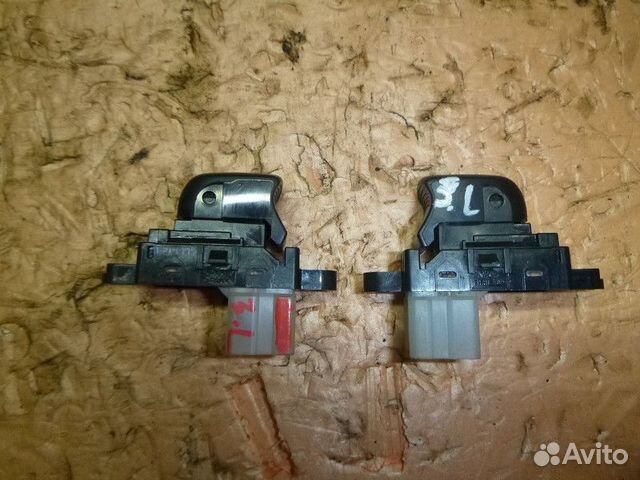 Кнопка стеклоподъемника nissan X-trail (T32) 2014