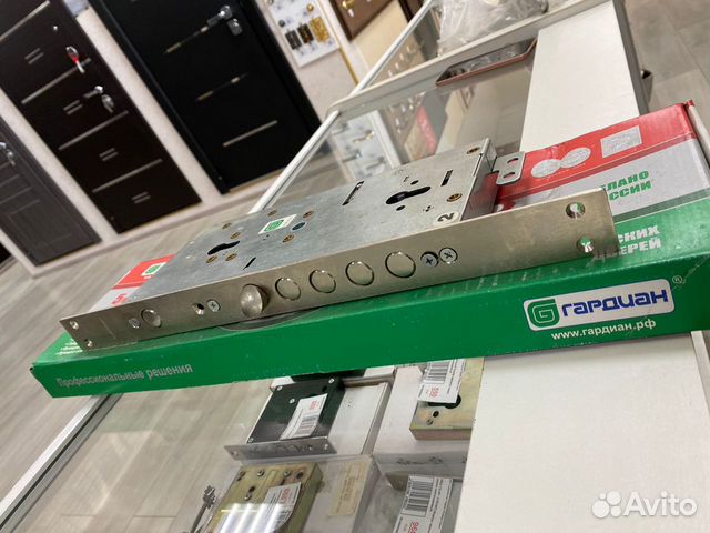 Замок врезной гардиан 75.16 ZT