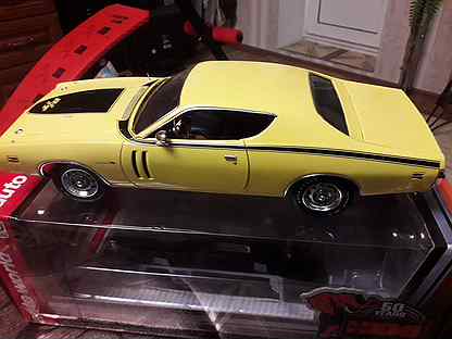 Dodge Charger 1971 (1:18, Auto World)