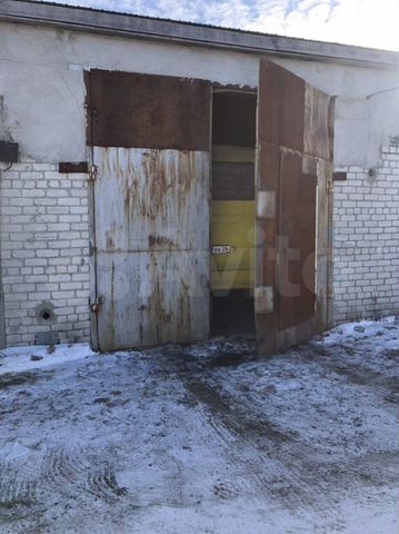 Гараж, > 30 м²