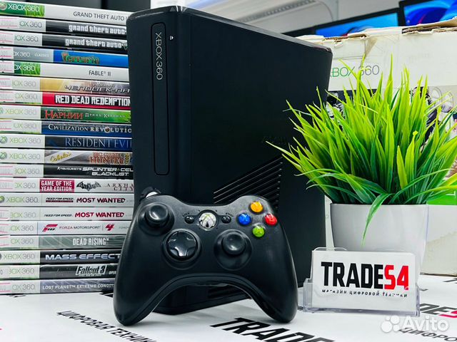 Microsoft Xbox 360 Slim FreeBoot 147 Игр